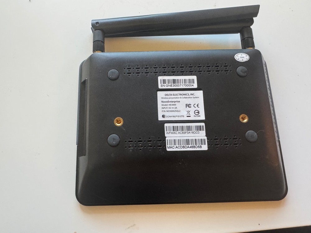 Vivitek NovoEnterprise Model NE3000 Wireless Presentation & Collaboration System