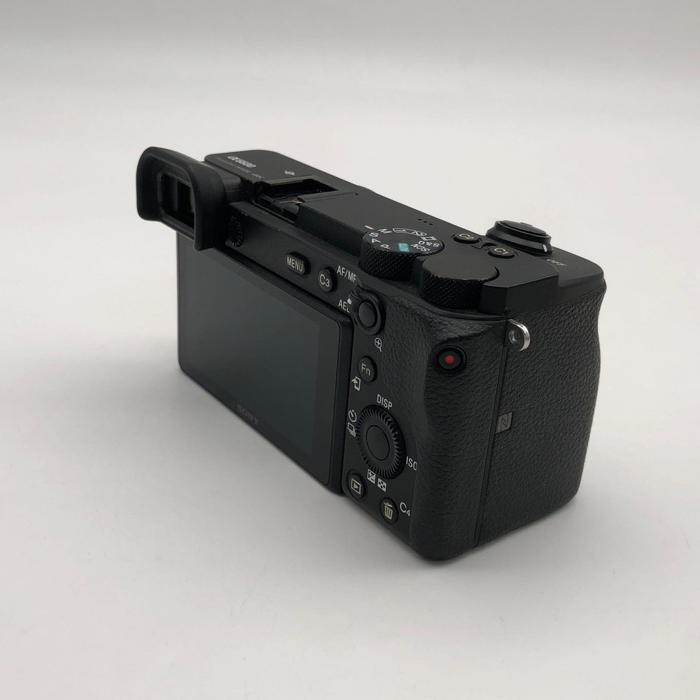 Sony Alpha A6600 Mirrorless Camera Body Excellent