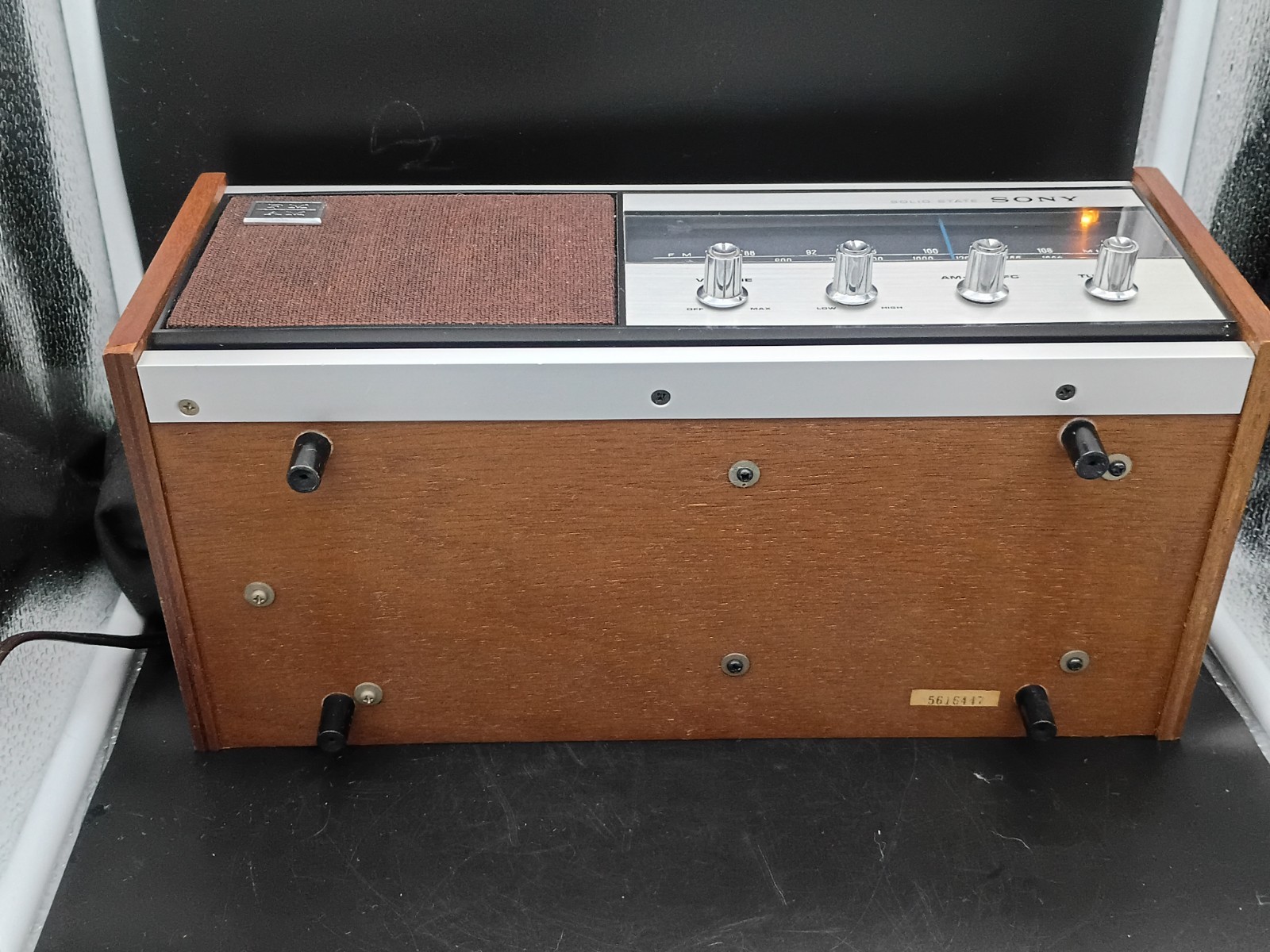 Vintage Sony 8F-56W AM FM 9 Transistor Table Radio Wood Cabinet Japan Working