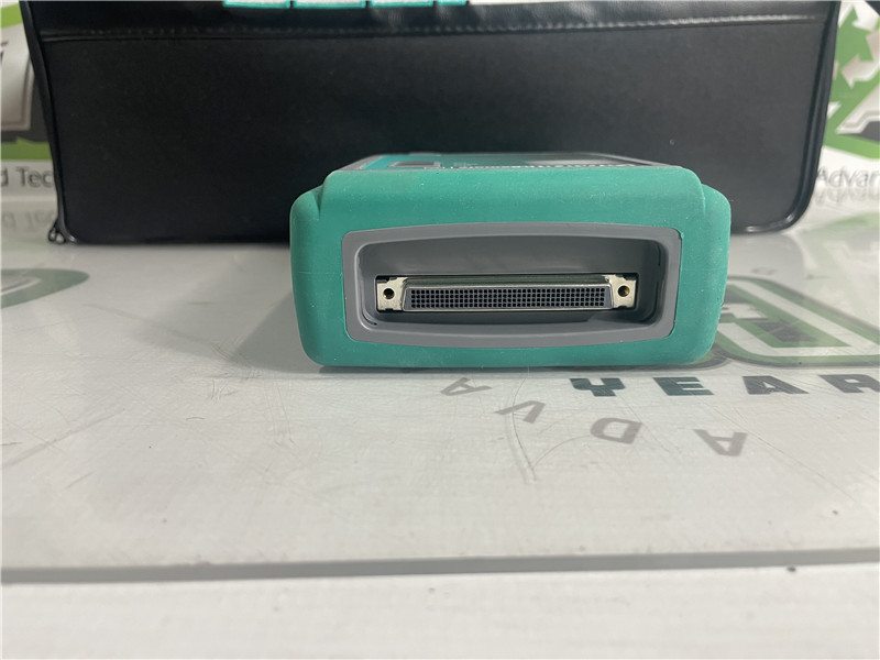 Microtest Omni Remote 2 Network Tester Adapters Used Good Condition Kit