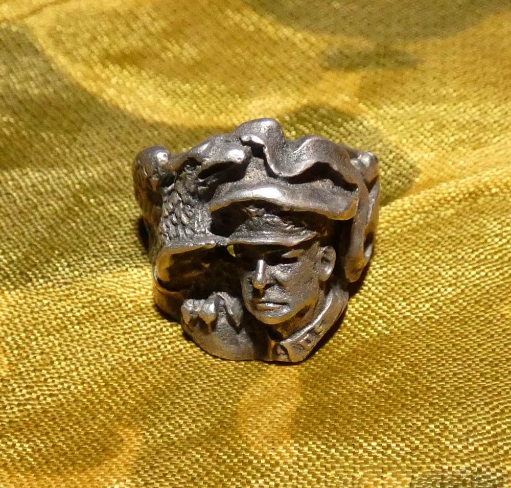 Original WW2 Period General Douglas MacArthur Sterling Silver Ring