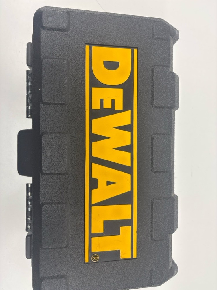 DEWALT PLANER D26677 (P23015202)