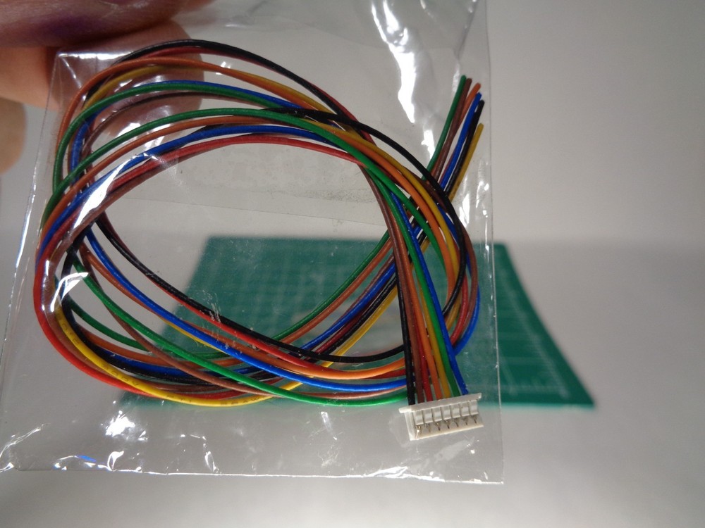 Micro Mini Inline 6 pin connectors (2) for DCC applications.