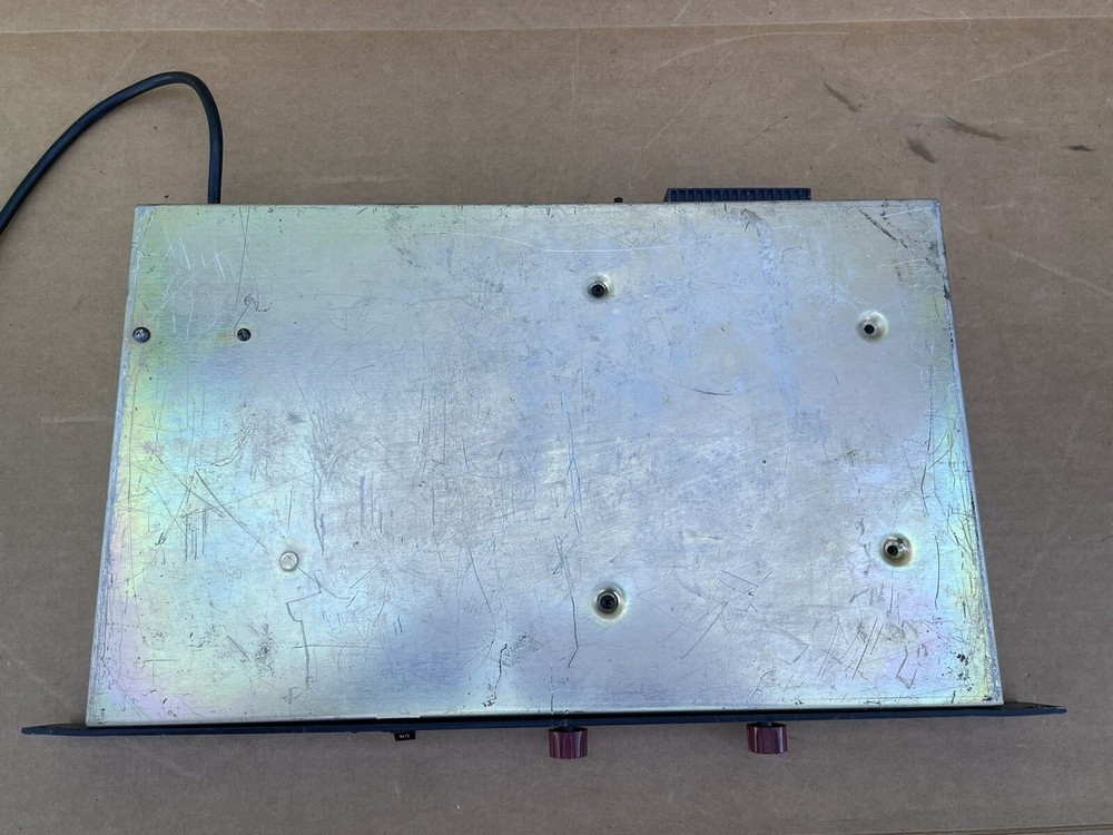 VINTAGE BGW SYSTEMS PROFESSIONAL POWER AMPLIFIER MODEL 75 RED KNOBS TESTED