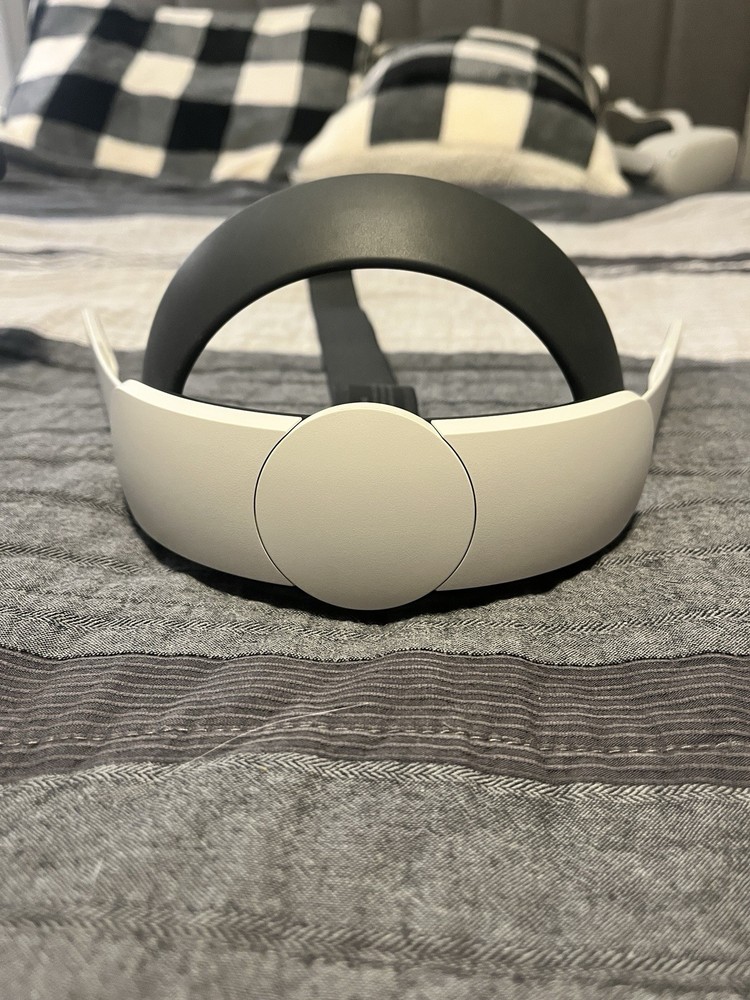 Meta Quest Accessory Bundle - Headstrap & Stand