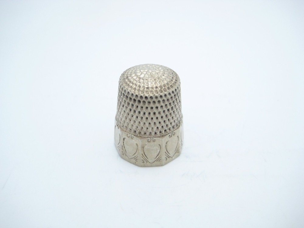Antique Sterling Silver Sewing Etched Pattern Thimble