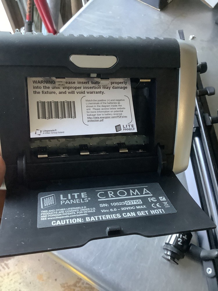 CROMA LITE PANELS - On-Camera LED Light And Tri Pod