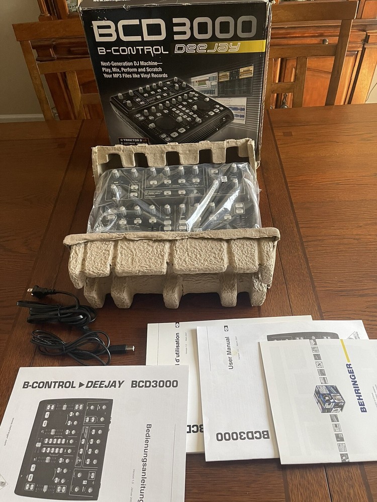 Behringer ~ BCD-3000 B-Control Deejay ~ 4-channel DJ Controller