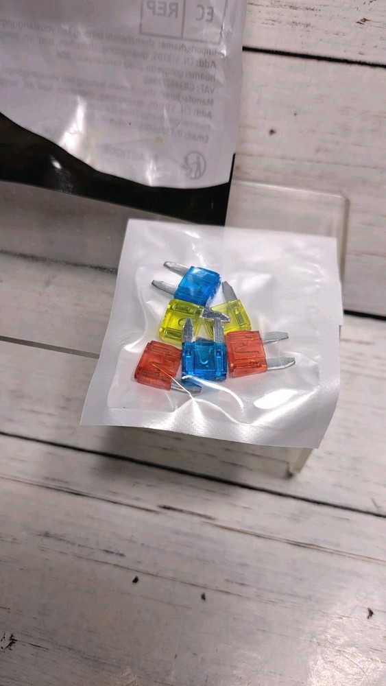 Fixed Thread Cigarette Lighter Socket Extension Cable with Perforated...