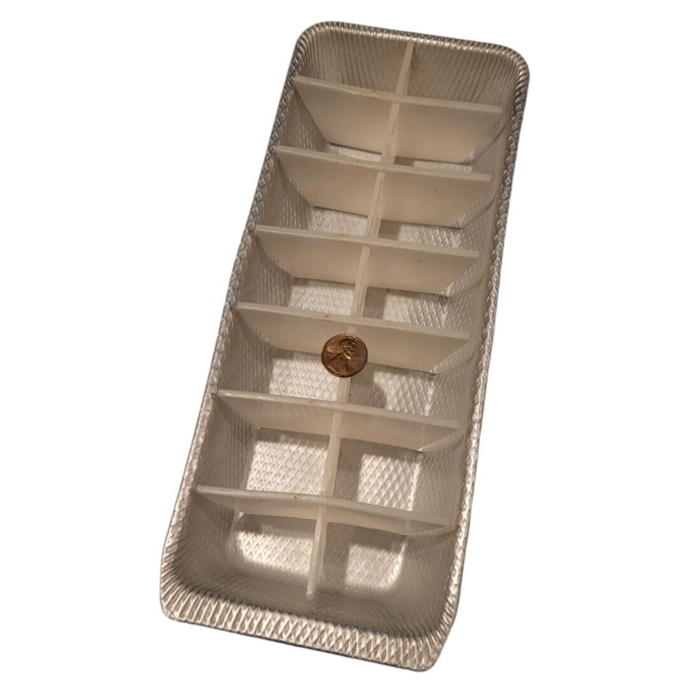 Unbranded Aluminum Ice Cube Tray Plastic 14 Cube Divider