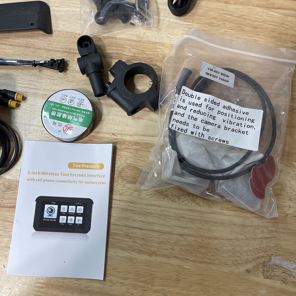 Waterproof Motorcycle Navigation GPS Wireless Carplay Android Auto Screen / TPMS