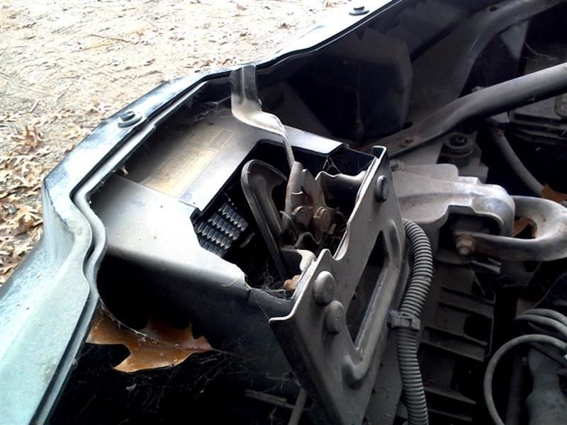 Hood Latch Fits 01 Aztek 3233810