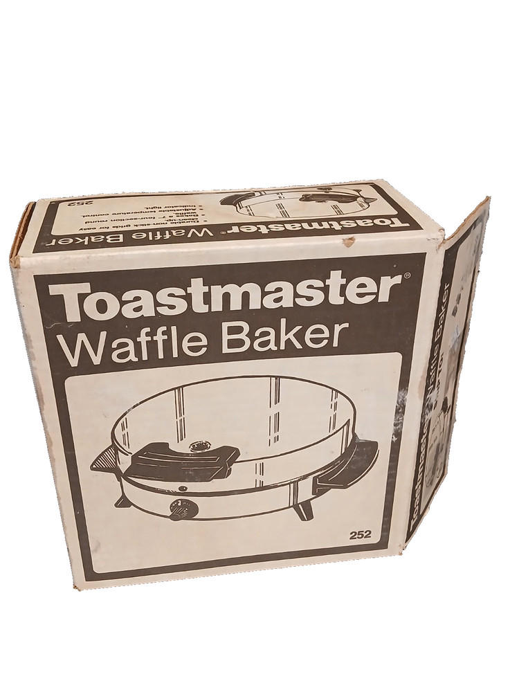 Vintage Toastmaster Waffle Iron Maker Baker Non Stick Chrome 252A Round TESTED