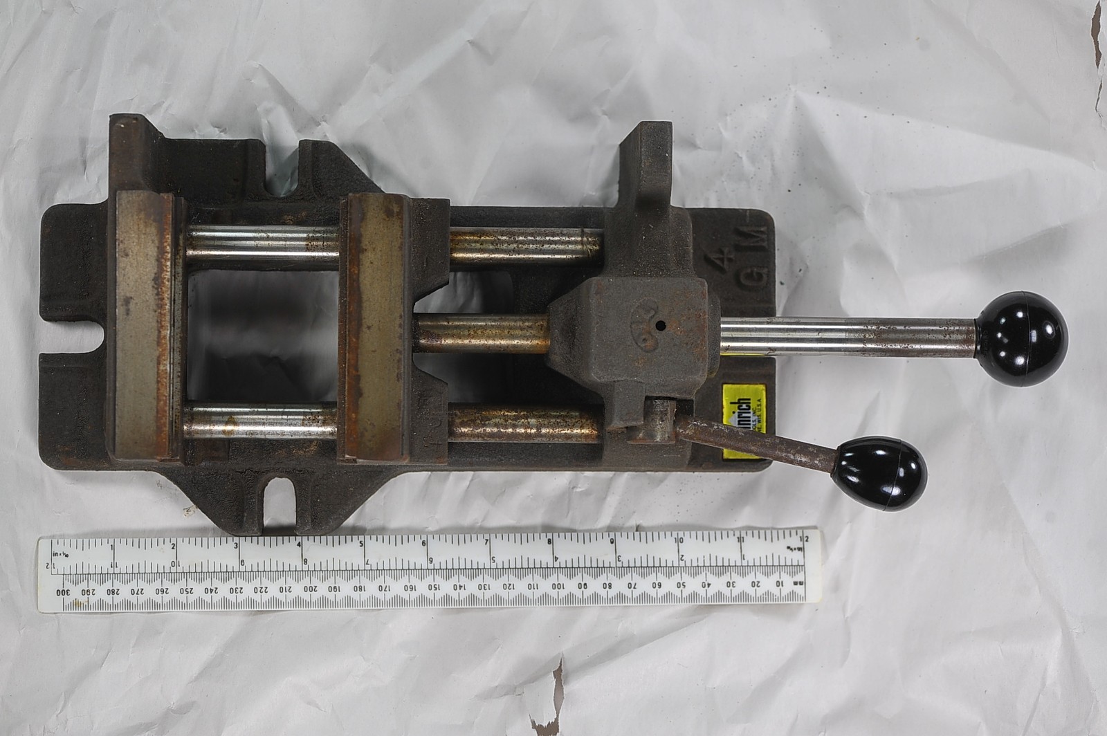 Heinrich No 4 GM Precision Toolmaker Grinding Vise 4" Jaw Racine Bakelite WI USA