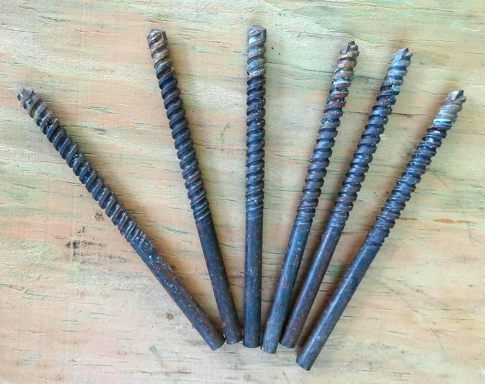 Six Count Unbranded 1/4" Masonry Bits 4" Long