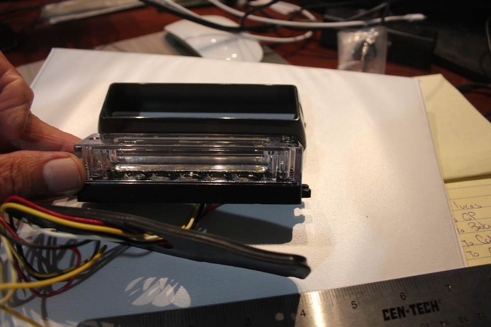 Clear/White Flashing Linz Led Light Pair (2)