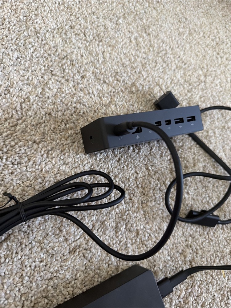 Microsoft Surface Pro Charger