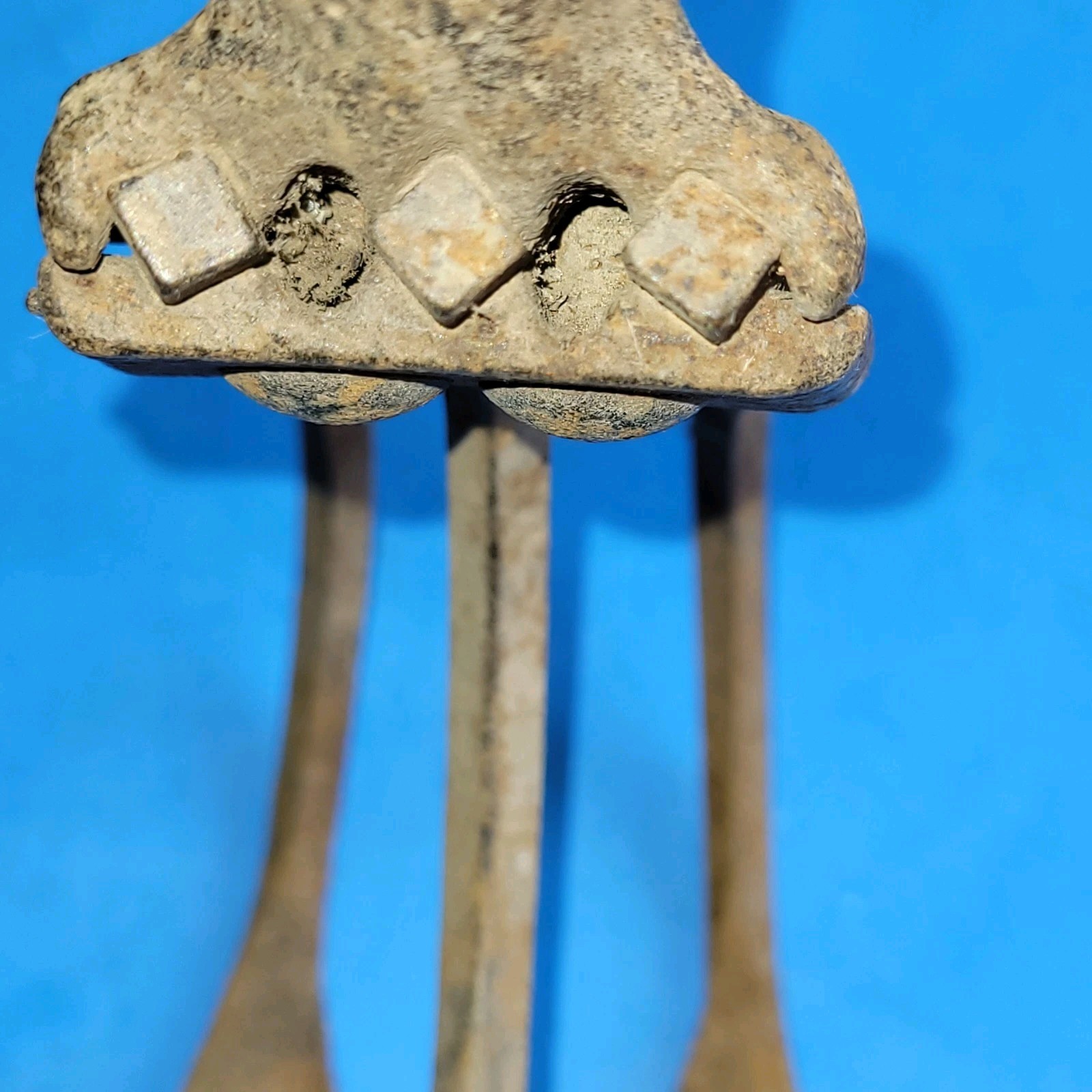 Vintage 3 Tine Prong Garden Cultivator Hoe Rake Claw Antique