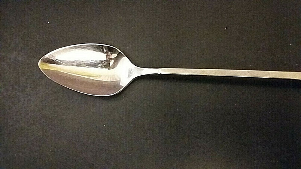 Oneida Vignette stainless iced teaspoon 7 5/8"