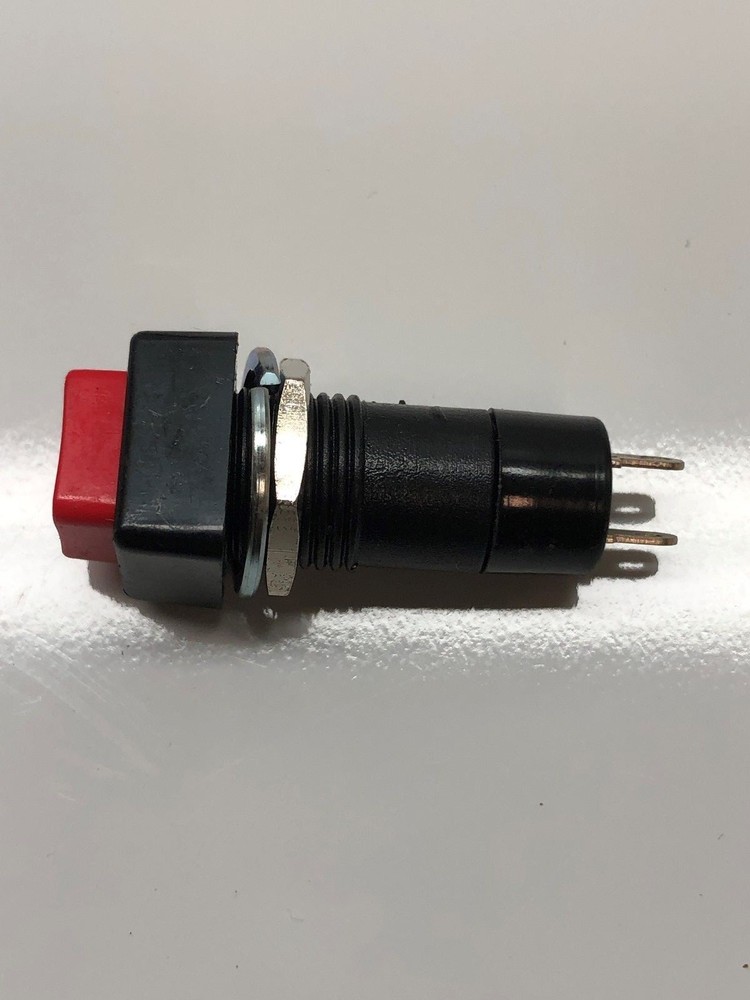 lot of 100 red square push button switch
