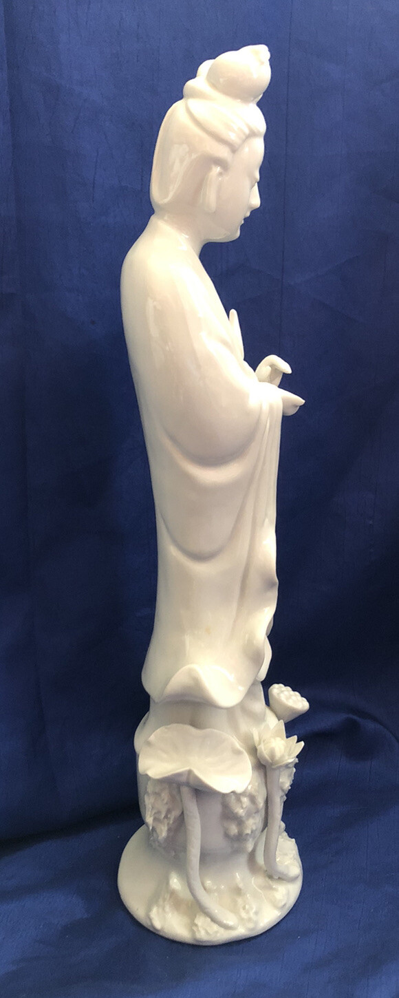 Kwan Yin Figurine Statue Lotus Flower Serv-Ware By Rubel Japan Vintage L