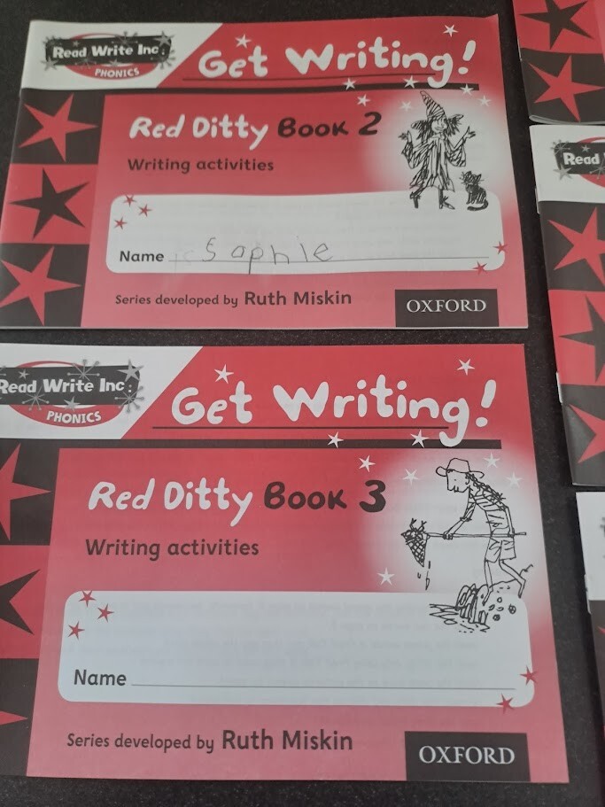 8 x Read Write Inc. Phonics Learning Books