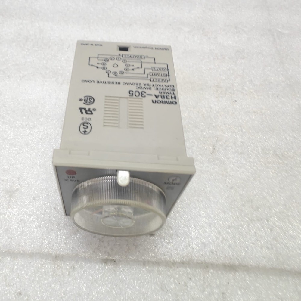OMRON TIMER H3BA-305 24VDC