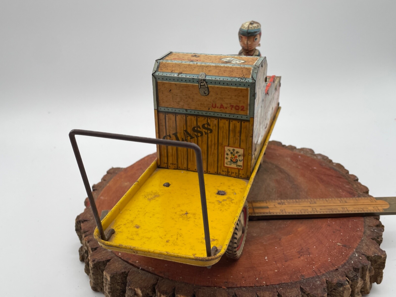 Rarer Vintage Unique Arts Tin Litho Finnegan Baggage Handler windup toy--2875.24