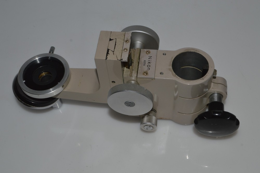 *TC* NIKON MICROSCOPE ADJUSTER W/ OBJECTIVE TURRET - OBJECTIVES (QJH80)