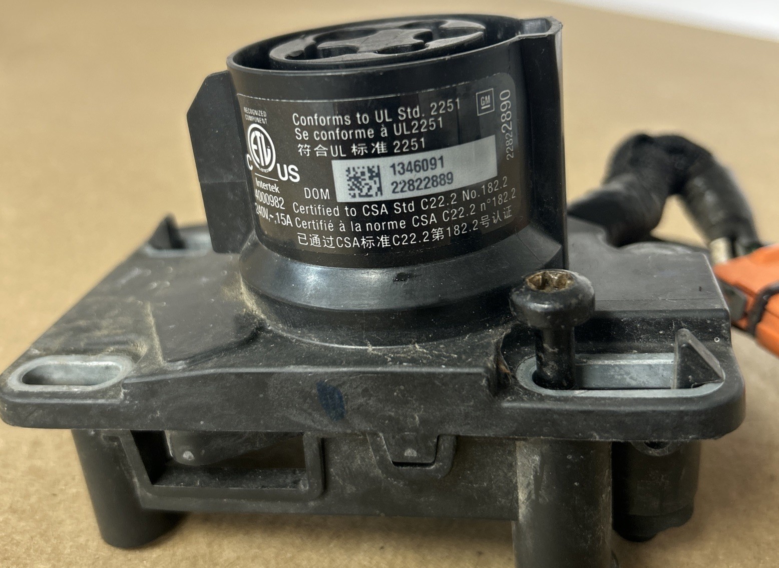 2011-2015 Chevrolet Volt Electric Charging Port Battery Charger Receptacle OEM