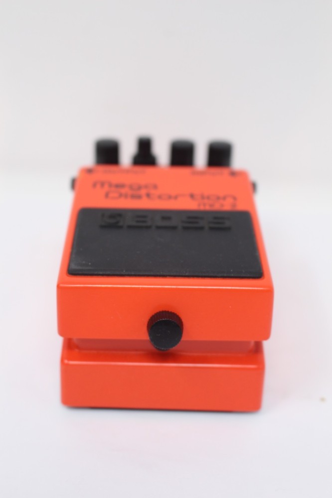Boss MD-2 Mega Distortion Guitar Effect Pedal