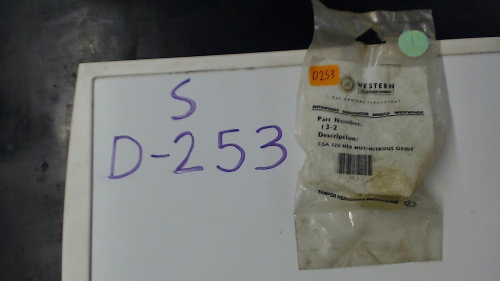 13-2 (326 Hex Nut)
