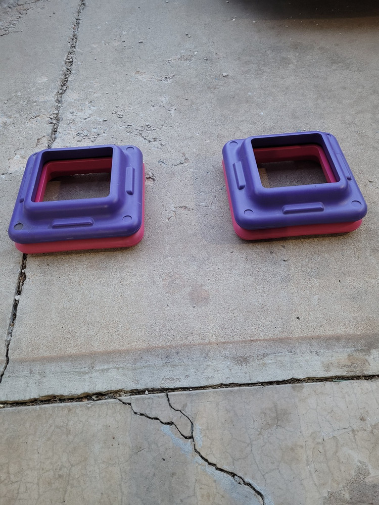 VINTAGE THE STEP EXERCISE BENCH WITH RISERS & 2 CHER EXERCISE VHS TAPES PREOWNED