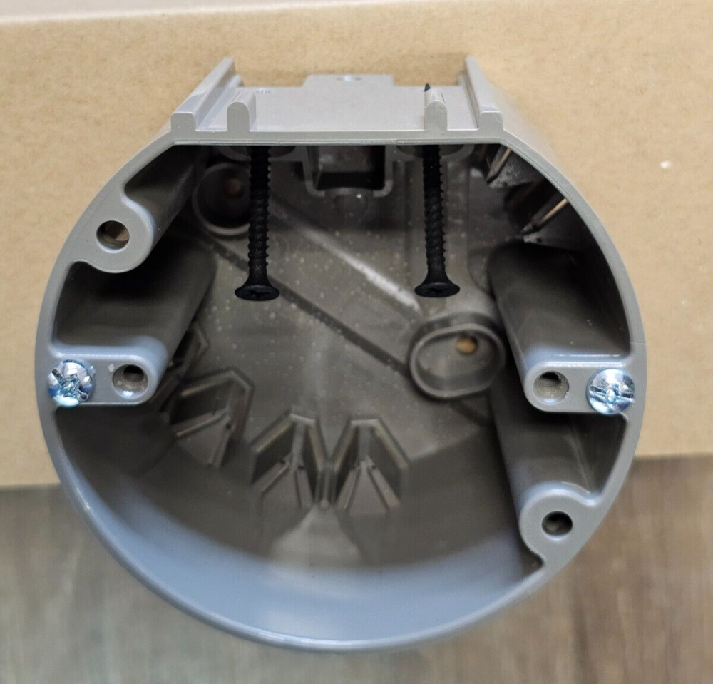 (10 PACK) SOUTHWIRE Smart Box Round Ceiling Box 50lb Support