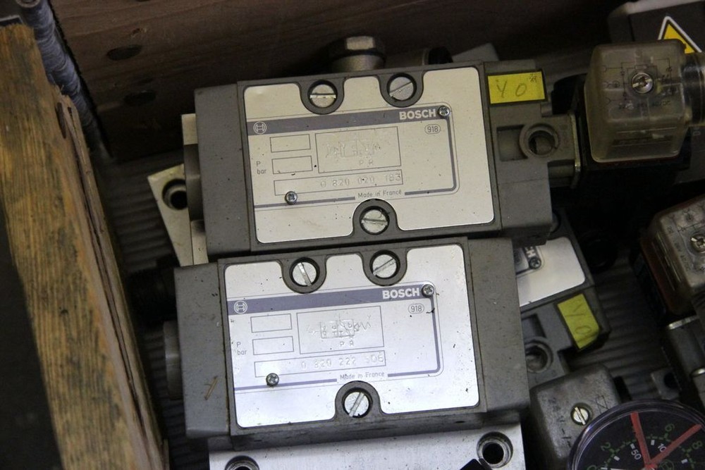 Lot Pneumatic Cylinders Maintenance Units