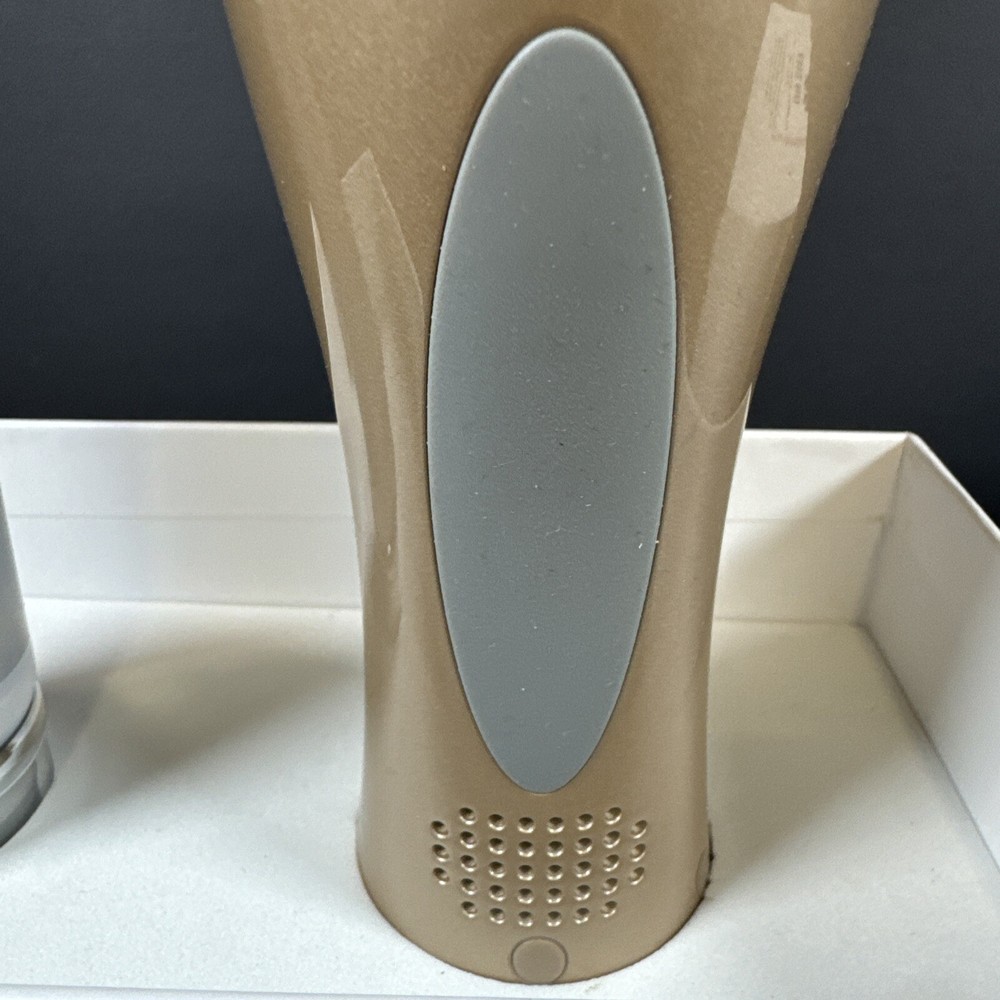 NUMIERE PLUS Microcurrent And LED Wrinkle Reducing Device With Gel - Open Box