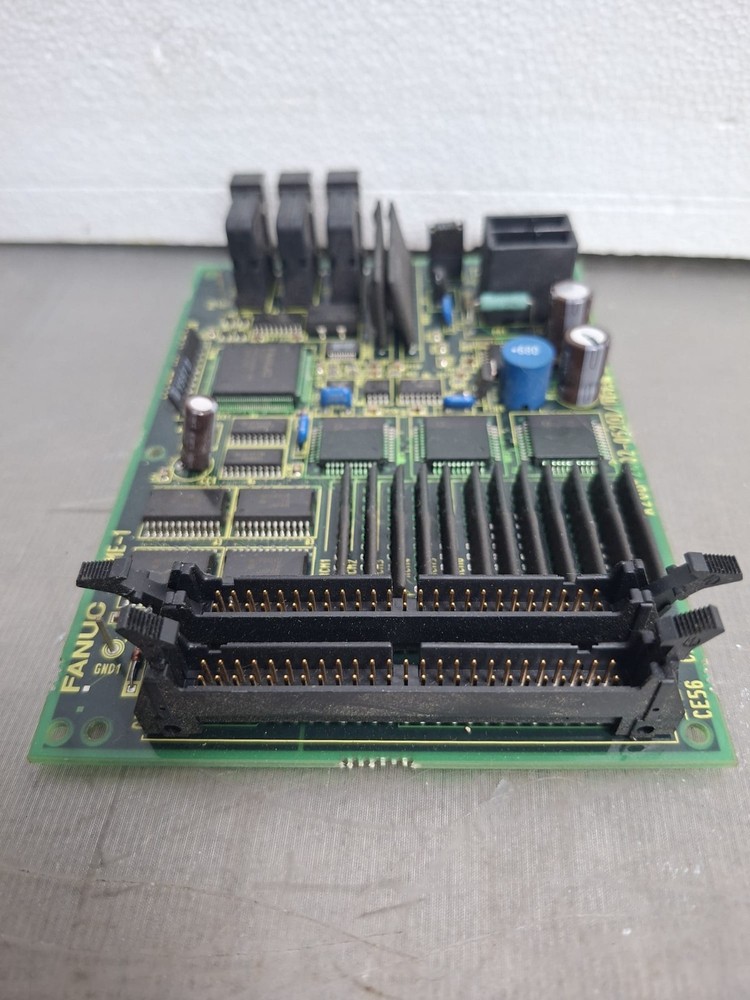 Fanuc A20B-2002-0520/06A  A20B20020520 Op Panel IO