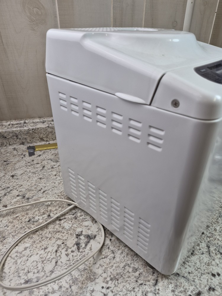 Breadman Automatic Bread Maker Machine White with Multiple Settings & Viewing