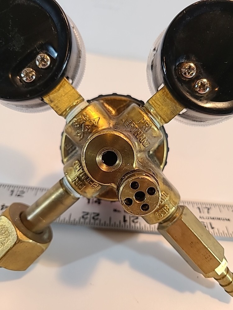 CO2 REGULATOR, TAPRITE, GAUGE TANK MOUNT