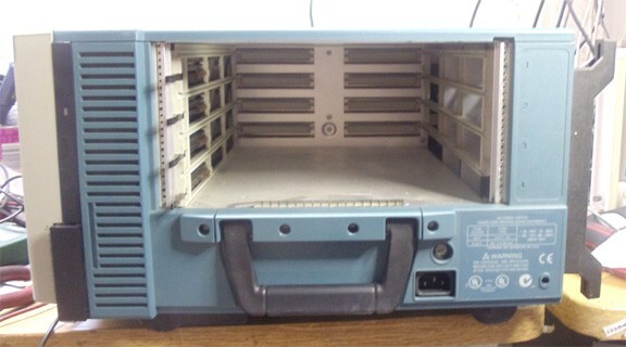 TEKTRONIX TLA714 LOGIC ANALYZER WINDOWS main frame