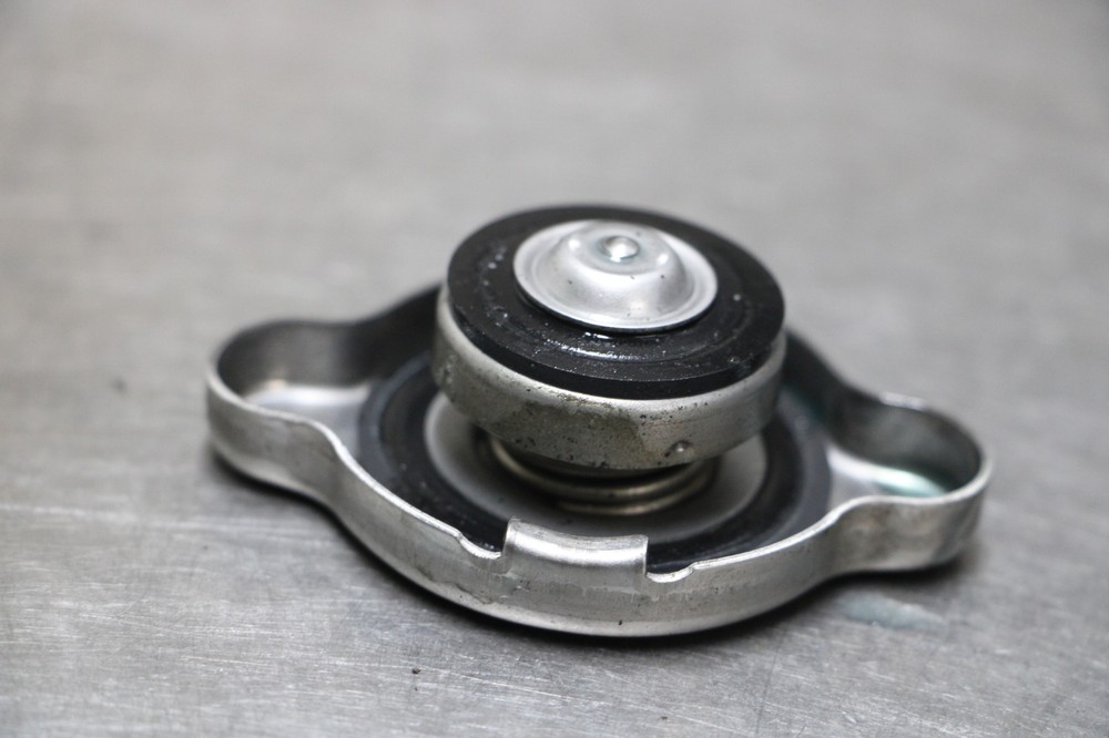 05-17 SUZUKI BOULEVARD M109R Engine Radiator Cap