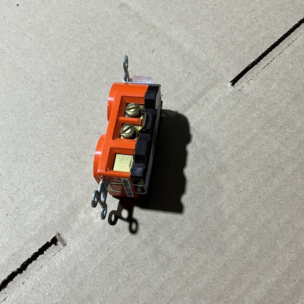 Pass And Seymour IG4792 Receptacle Duplex Combination 4792 NOS