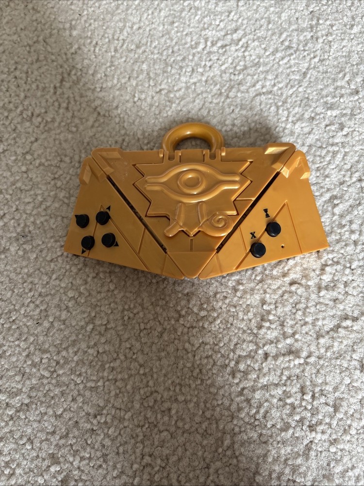 YU-GI-OH! 1996 ELECTRONIC MULTI-MASTER HANDHELD GAME MATTEL