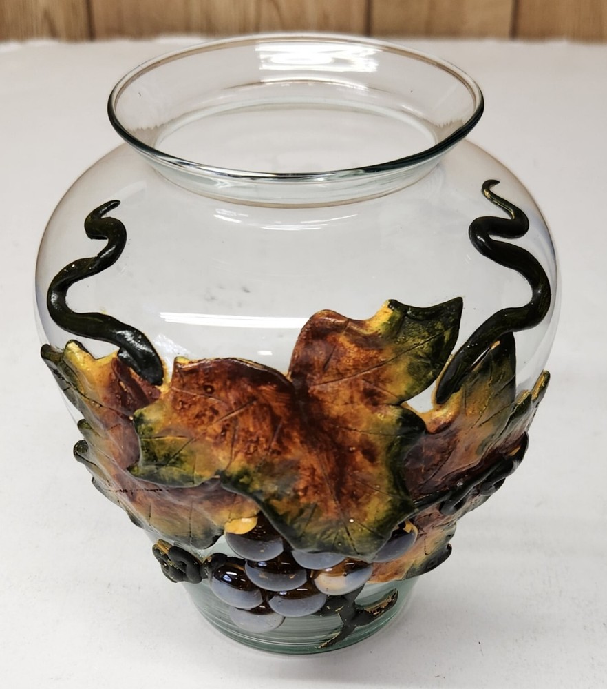 Grape Leaf Embossed 3D Motif 7" Vase
