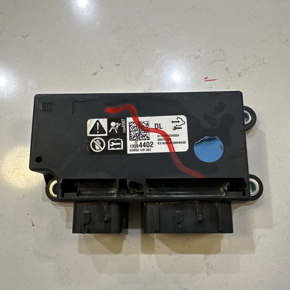 2016-2018 GM BCM ECU SRS DIAGNOSTIC CONTROL MODULE OEM -NO CRASH DATA - 13594402