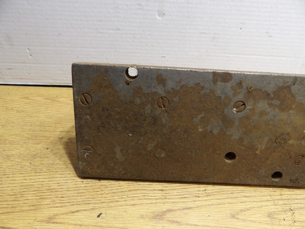 End Mill 3 1/2" Jaw Machining Vise ( functional / rough condition )