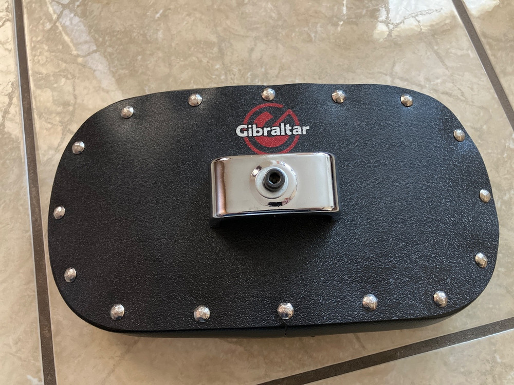 Gibraltar Universal Drum Throne Back Rest only.  does not include bracket