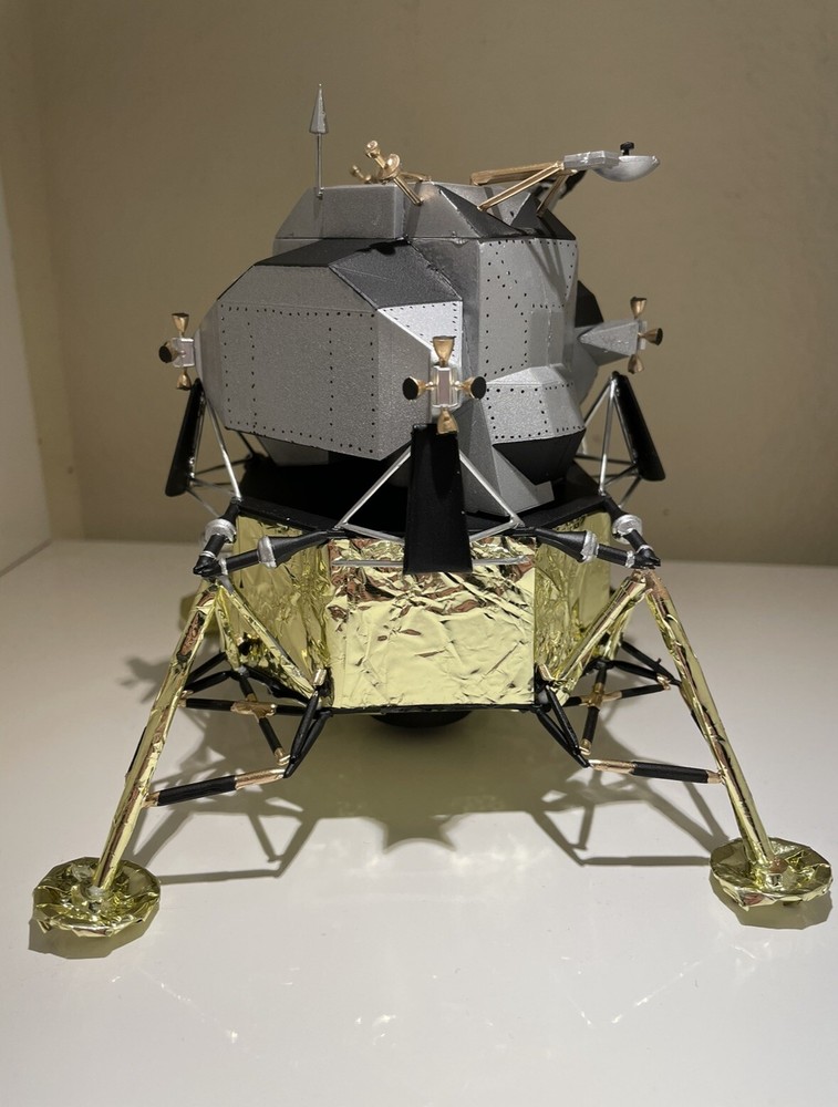 NASA Apollo LEM Lunar Module 1:48 Scale Model
