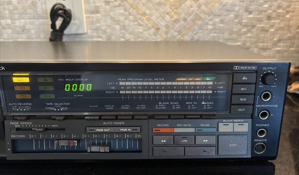 TEAC V-909RX Auto Reverse Stereo Audio Cassette Deck