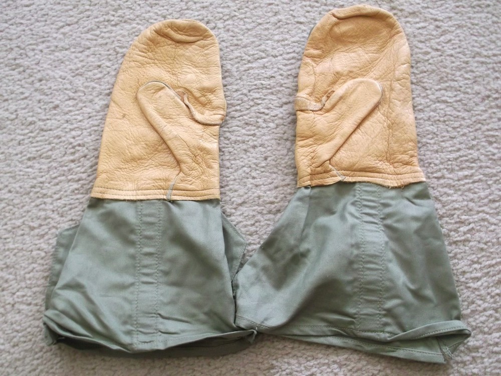 US MILITARY WWII TRIGGER MITTEN SHELL MEN'S TYPE I NEW